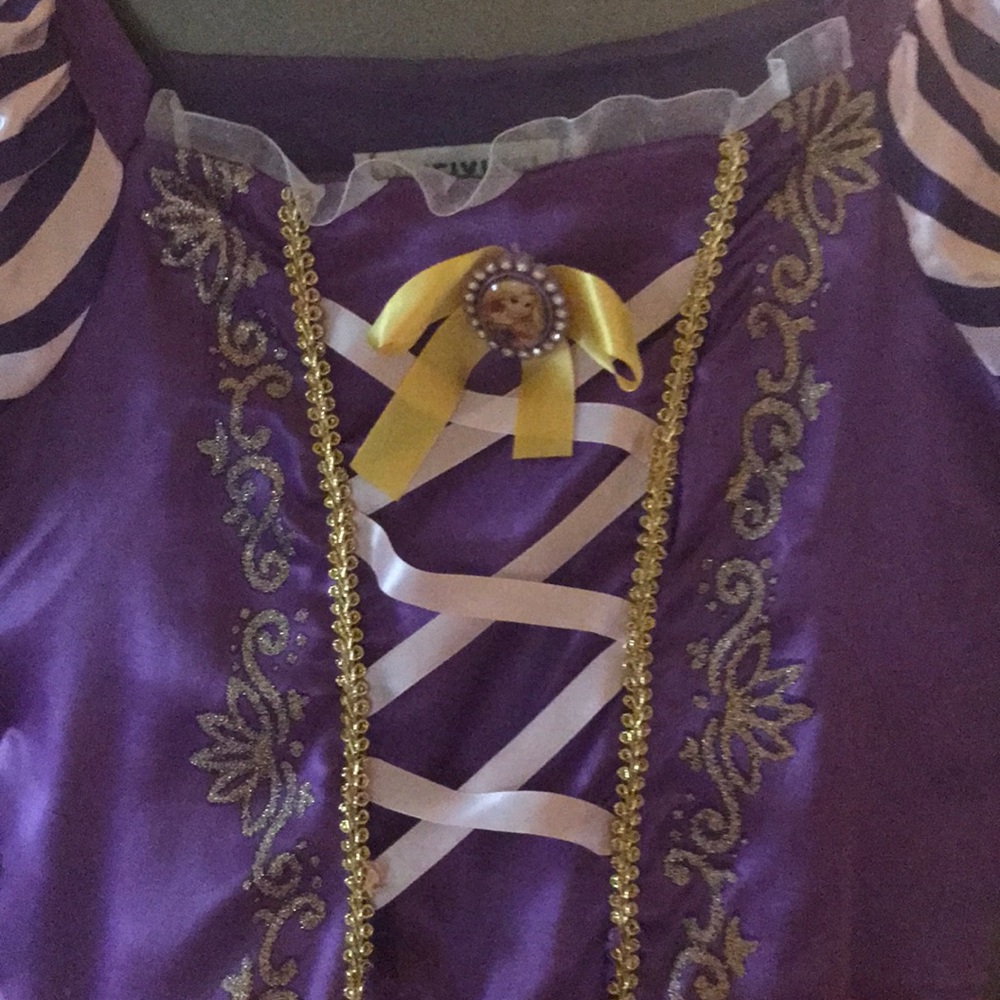 Dress - Picture 2 of 3